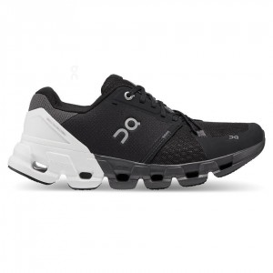 Tenis Para Correr En Carretera On Cloud Cloudflyer 4 Mujer Negros Blancos | MX 2997GL